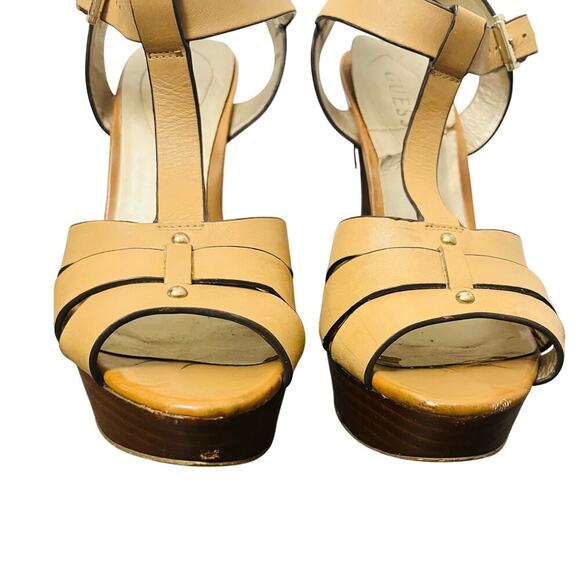 Guess Beige platform pump. ankle strap. Wood heel. 9M - Picture 3 of 6